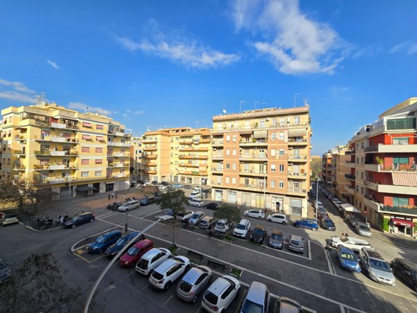 appartamento in vendita a Roma in zona Collatino
