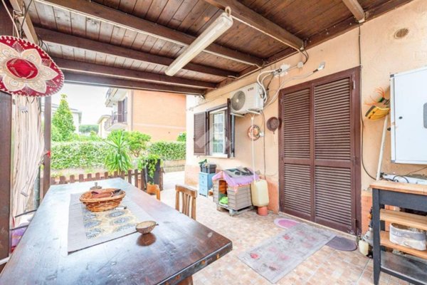 appartamento in vendita a Roma in zona Casal Morena