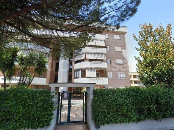 appartamento in vendita a Roma in zona Ponte di Nona