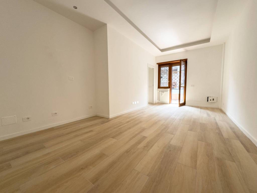 appartamento in vendita a Roma in zona Ardeatino