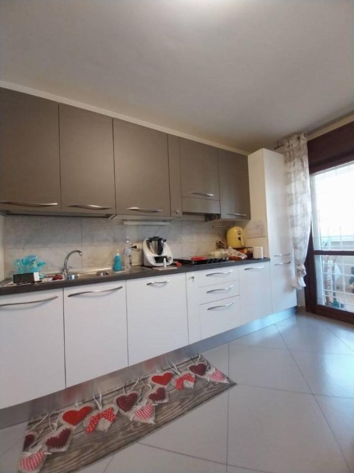 appartamento in vendita a Roma in zona Ponte di Nona
