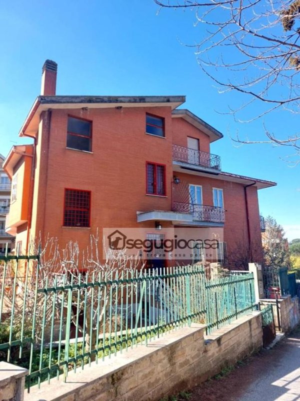 appartamento in vendita a Roma in zona Tor di Quinto