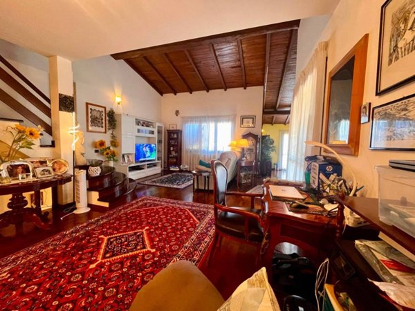 casa indipendente in vendita a Roma in zona Trigoria