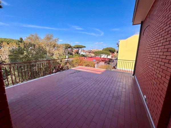 appartamento in vendita a Roma in zona Dragona/Bagnoletto