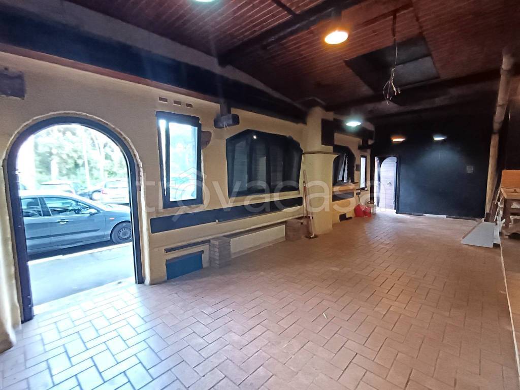 appartamento in vendita a Roma in zona Ostia