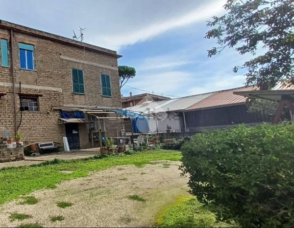 appartamento in vendita a Roma in zona Romanina