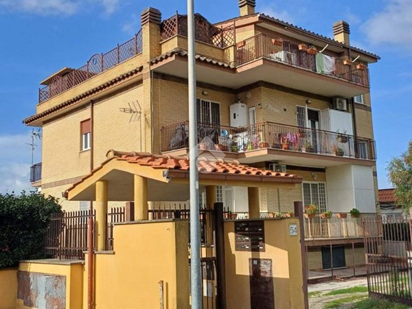 appartamento in vendita a Roma in zona Tor Vergata/Torrenova