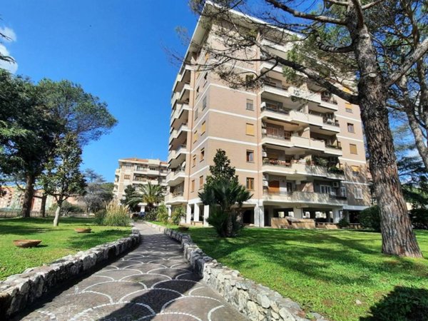 appartamento in vendita a Roma in zona Torrino