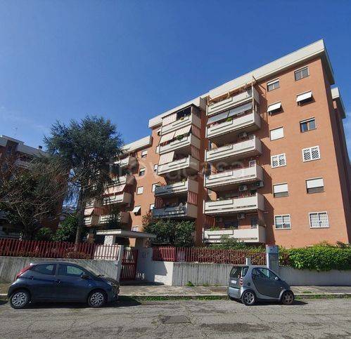 appartamento in vendita a Roma in zona Ponte Mammolo