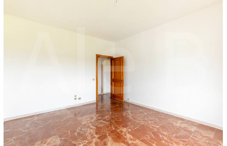 appartamento in vendita a Roma in zona Axa