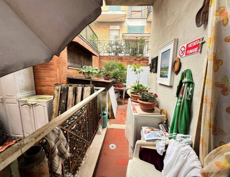 appartamento in vendita a Roma in zona Tor di Quinto