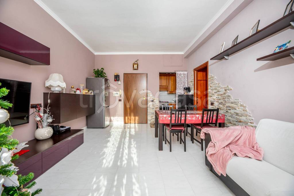 appartamento in vendita a Roma in zona Borghesiana