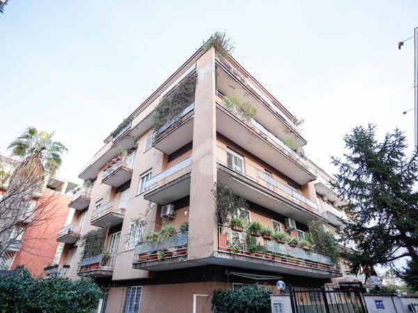 appartamento in vendita a Roma in zona Della Vittoria