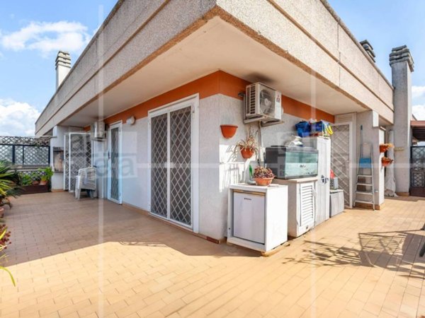 appartamento in vendita a Roma in zona Ponte di Nona