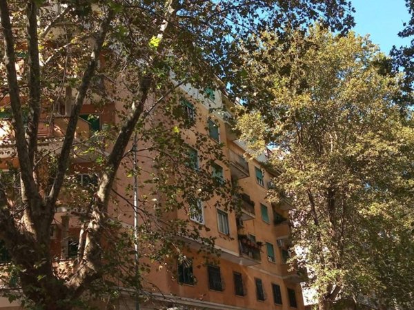 appartamento in vendita a Roma in zona Appio Latino