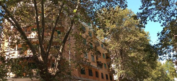 appartamento in vendita a Roma in zona Appio Latino