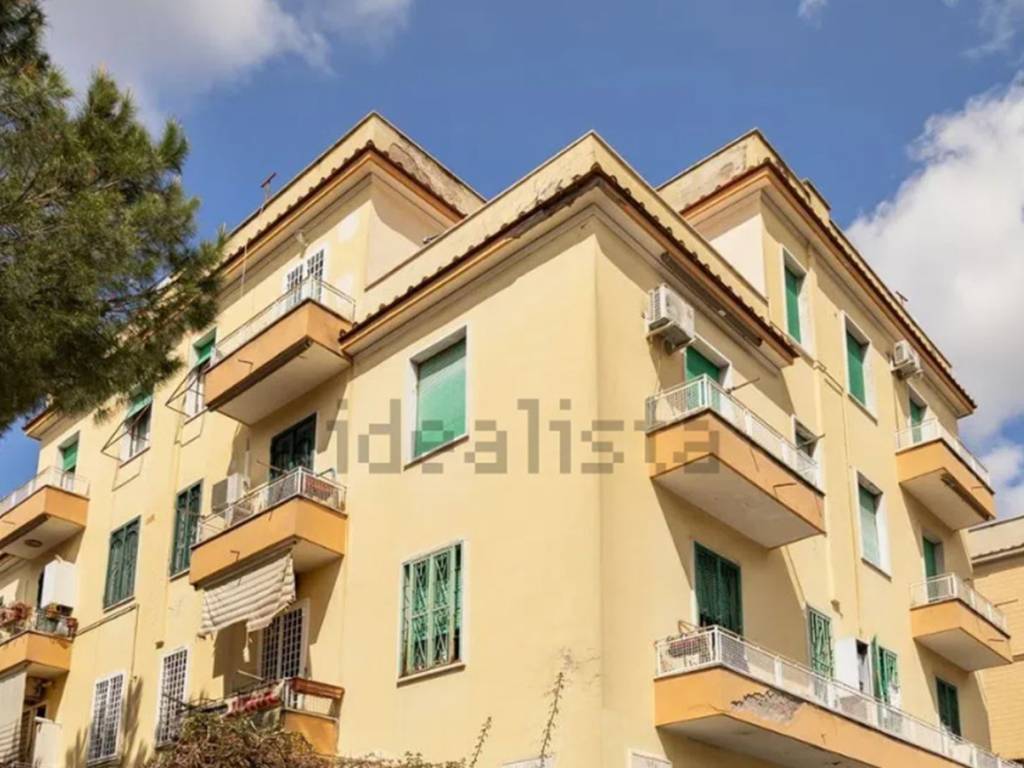 appartamento in vendita a Roma in zona Prenestino-Centocelle