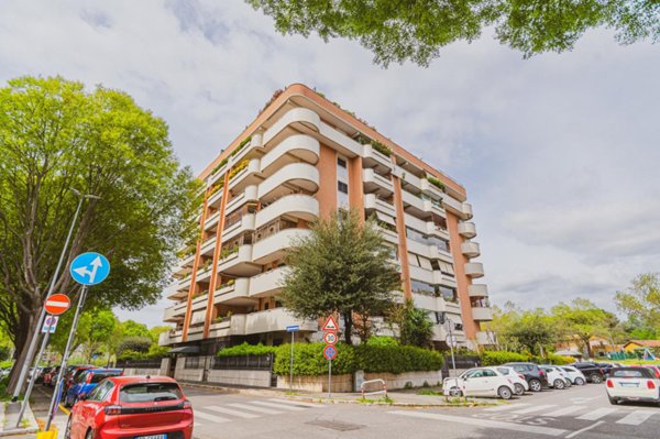pentavano in vendita a Roma in zona Torrino