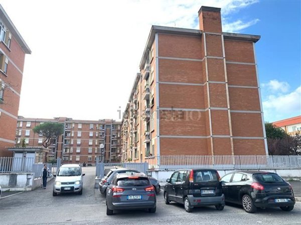 appartamento in vendita a Roma in zona Ostiense