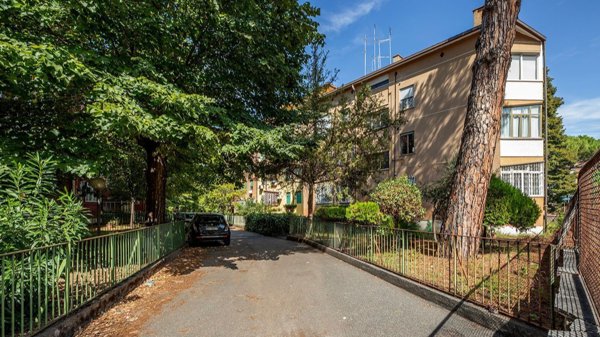 appartamento in vendita a Roma in zona Appio Claudio