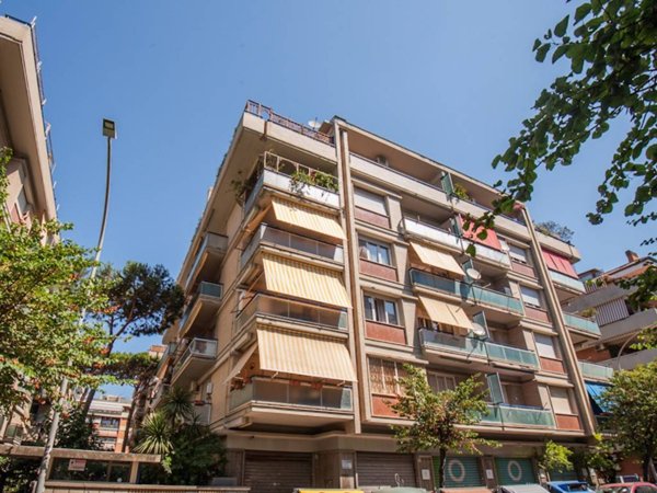 appartamento in vendita a Roma in zona Ostia