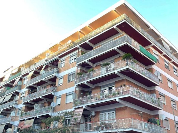 appartamento in vendita a Roma in zona Ostia