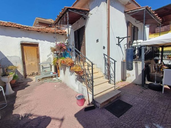 appartamento in vendita a Roma in zona Prenestino-Centocelle