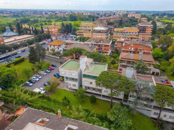 appartamento in vendita a Roma in zona Portuense