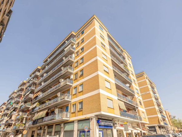 appartamento in vendita a Roma in zona Tuscolano