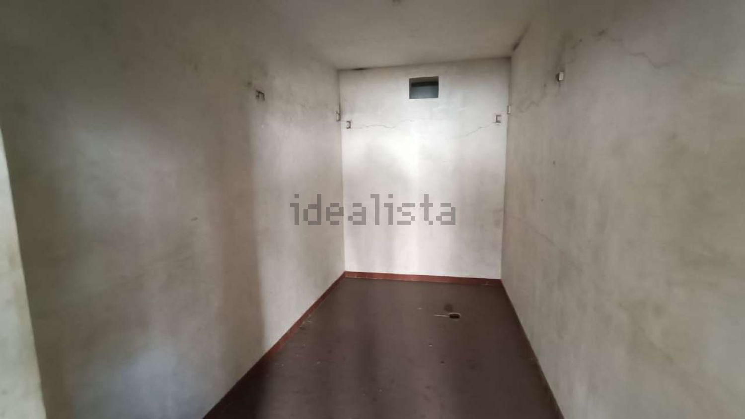 locale di sgombero in vendita a Roma in zona Ponte Mammolo