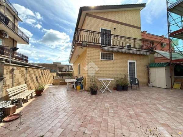 appartamento in vendita a Roma in zona Spinaceto