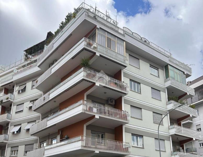 appartamento in vendita a Roma in zona Aurelio
