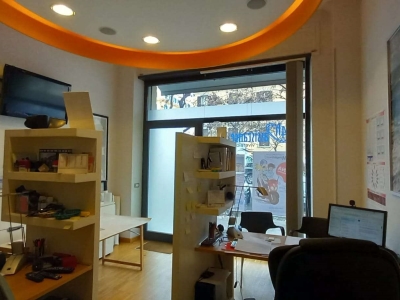 negozio in vendita a Roma in zona Appio Latino
