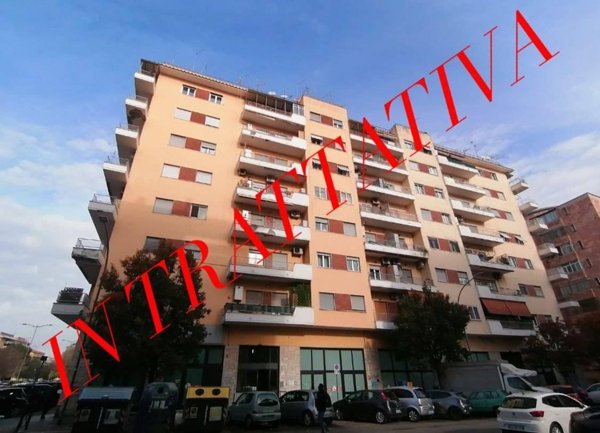 appartamento in vendita a Roma in zona Prenestino-Labicano