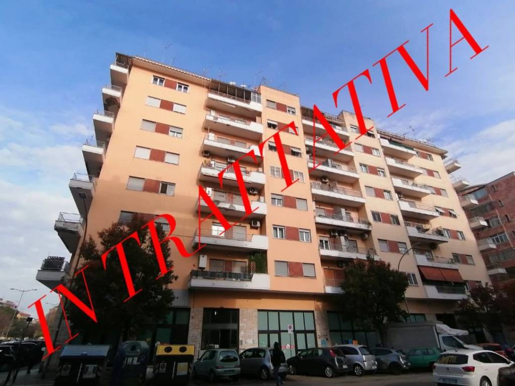 appartamento in vendita a Roma in zona Prenestino-Labicano
