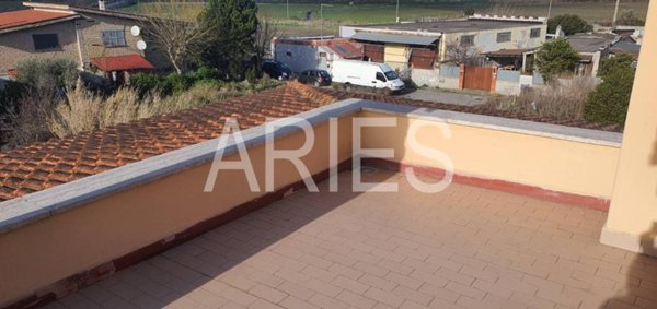 appartamento in vendita a Roma in zona Piana del Sole