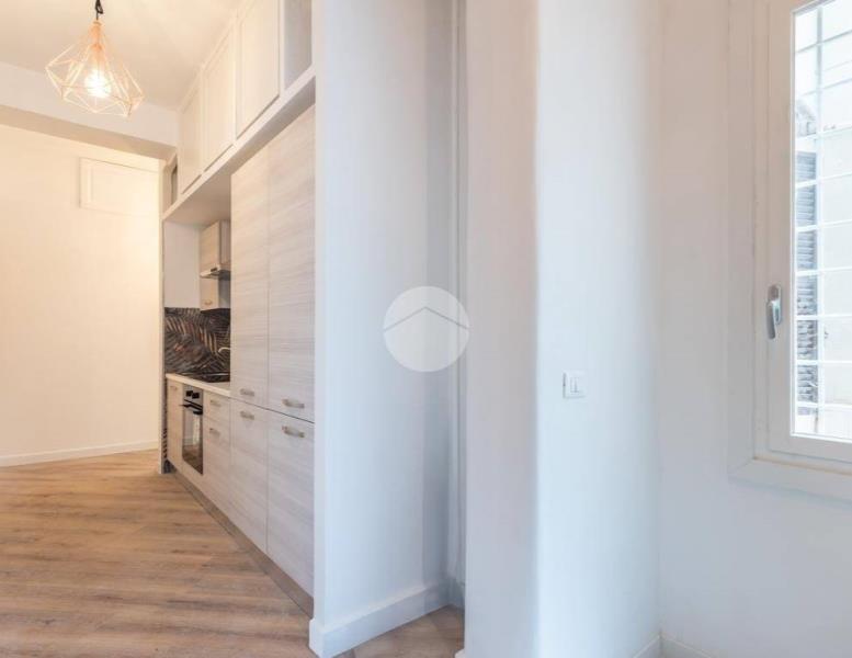 appartamento in vendita a Roma in zona Appio Latino