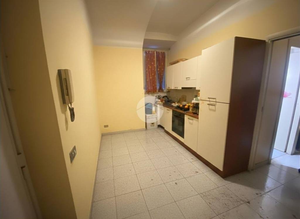 appartamento in vendita a Roma in zona Appio Latino