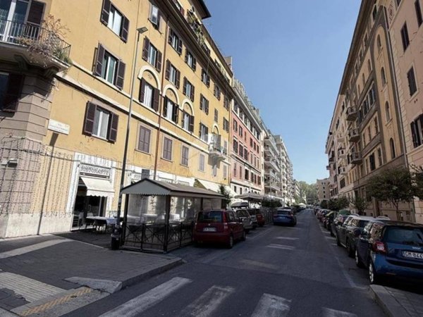 appartamento in vendita a Roma in zona Della Vittoria