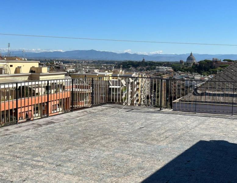 appartamento in vendita a Roma in zona Aurelio