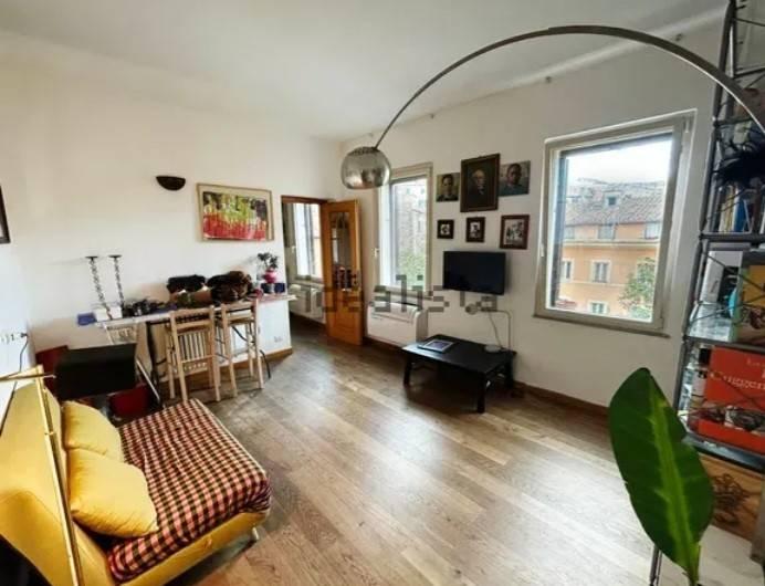 appartamento in vendita a Roma in zona Trastevere