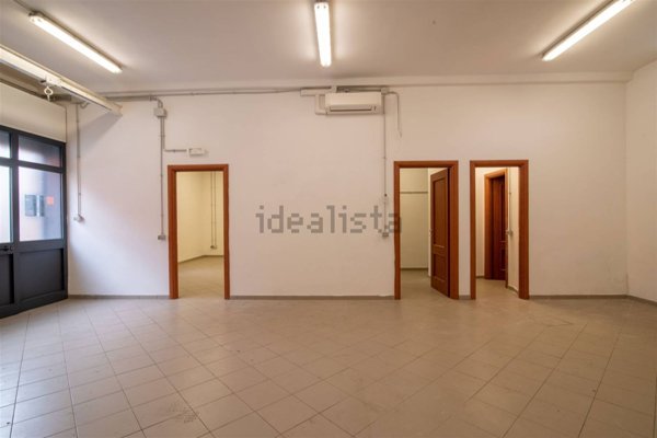 ufficio in vendita a Roma in zona Tor Sapienza