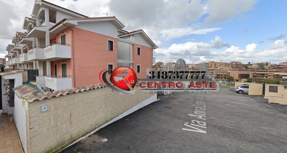 appartamento in vendita a Roma in zona Massimina/Casal Lumbroso