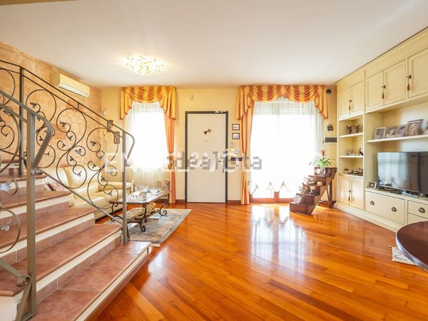 casa indipendente in vendita a Roma in zona Gianicolense