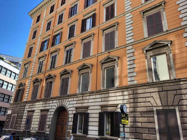 appartamento in vendita a Roma in zona Castro Pretorio
