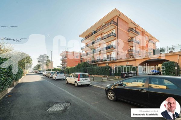 appartamento in vendita a Roma in zona Casal Morena