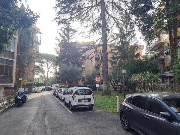 appartamento in vendita a Roma in zona Portuense