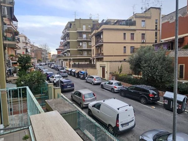 appartamento in vendita a Roma in zona Prenestino-Centocelle