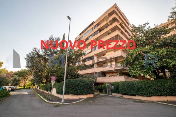 appartamento in vendita a Roma in zona Ardeatino