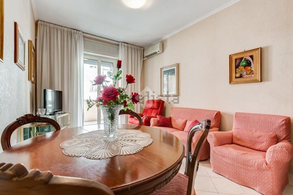 appartamento in vendita a Roma in zona Appio Latino